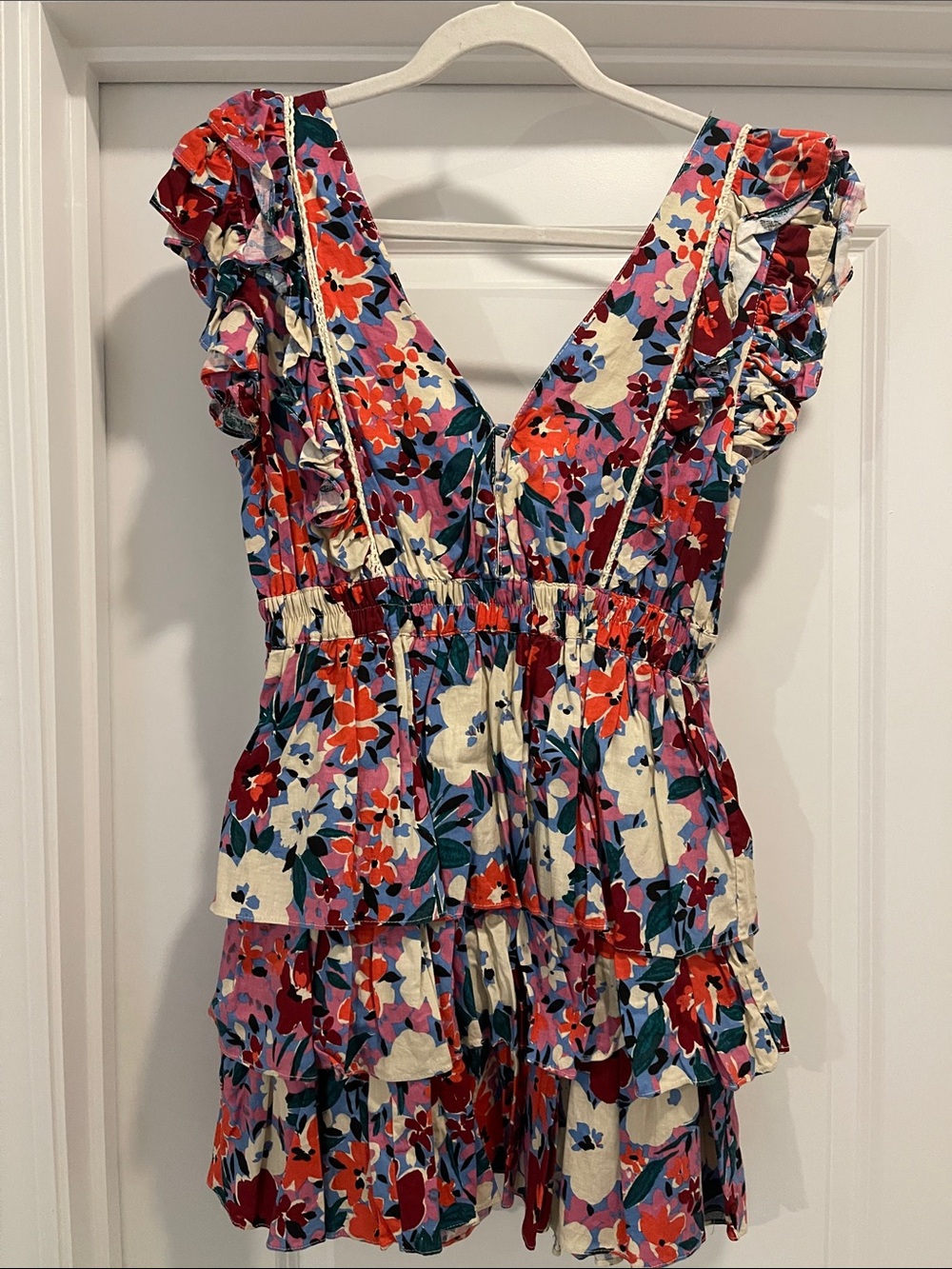 Floral Ruffle V-Neck Women’s Multi-Color dress medium
